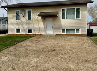 116 Central Ave S, Falher, AB T0H1M0
