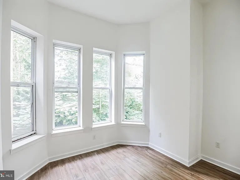 407 S 42nd St #2B — Photo 15