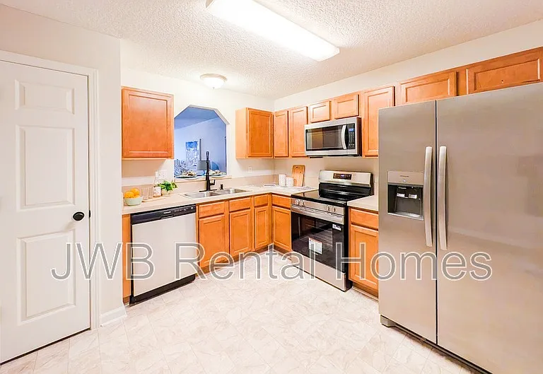 8436 McGirts Village Ln #9F — Photo 2