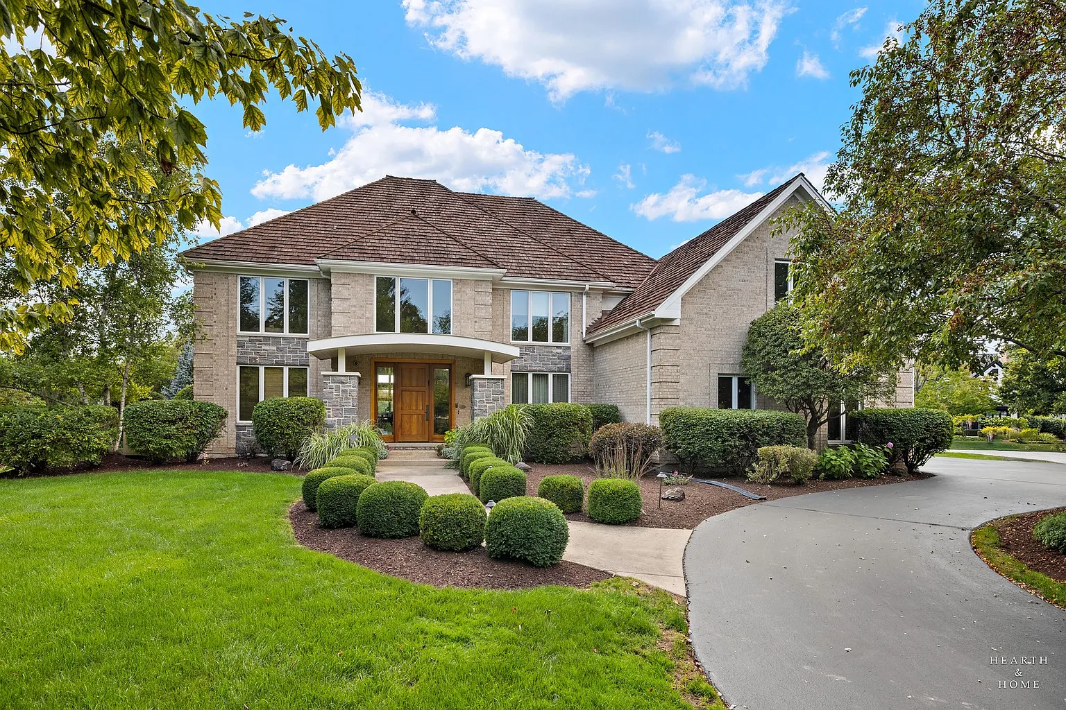 5255 Danbury Ct photo 1