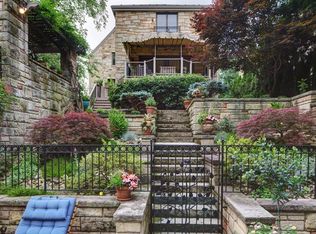 141 Longuevue Dr, Pittsburgh, PA 15228