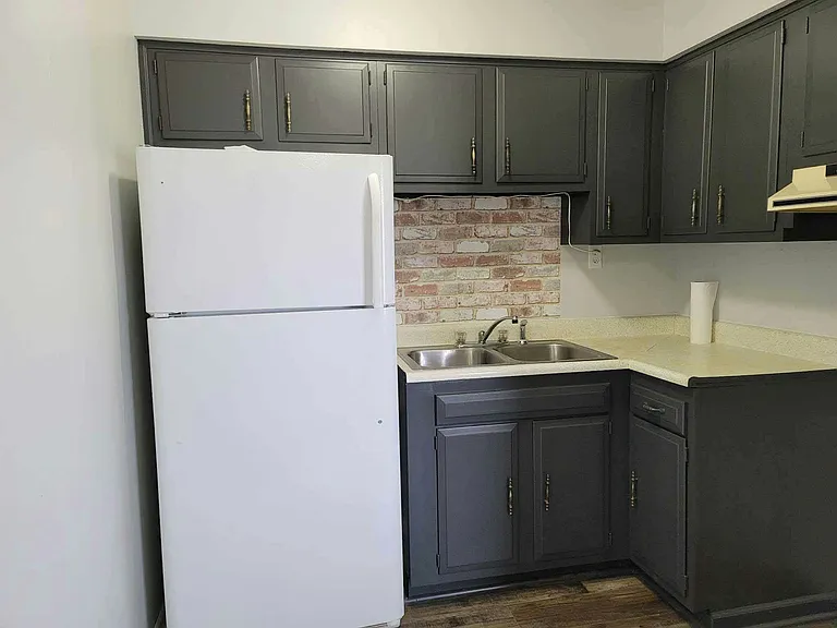 713 Mill St — Photo 6