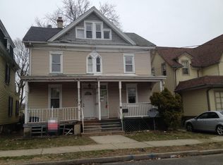 66 E Centre St, Woodbury, NJ 08096