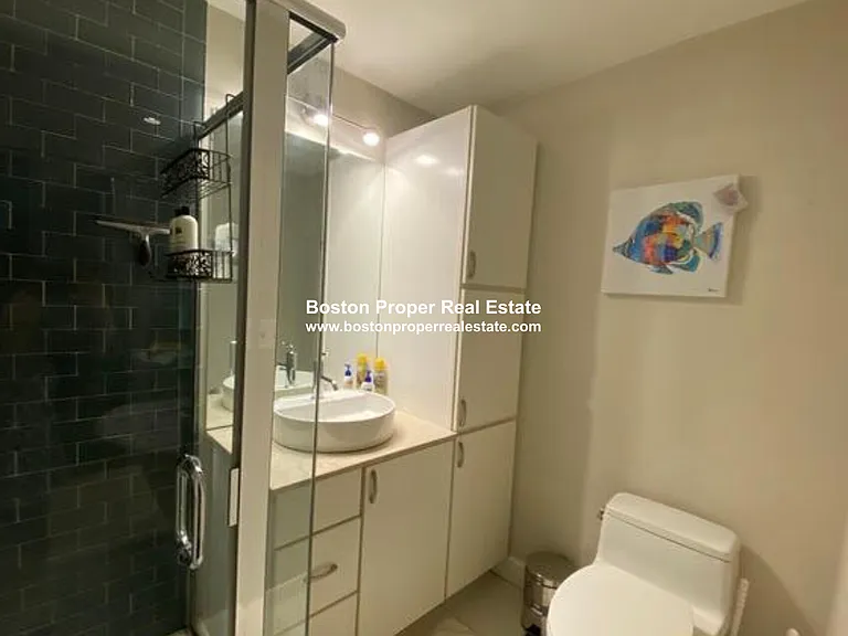 22 Hancock St #301 — Photo 5