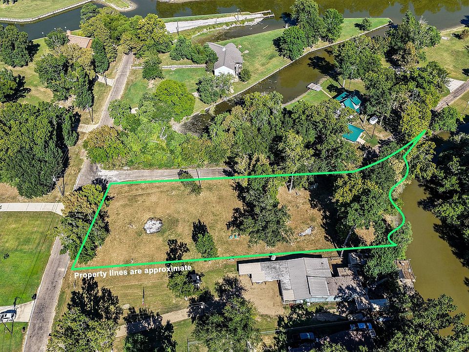 1st image of 26 Lake View Dr