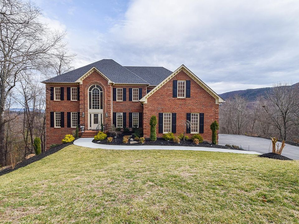 7741 Autumn Park Dr Roanoke VA-large-001