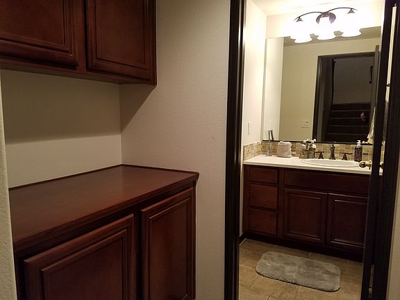 3rd image of 285 Fonzie Ave