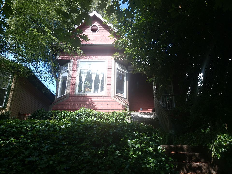 2nd image of 723 23rd Ave