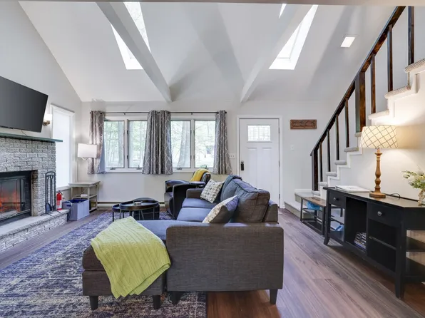 141 Tommys Ln #Id1032009p, Pocono Lake, PA 18347