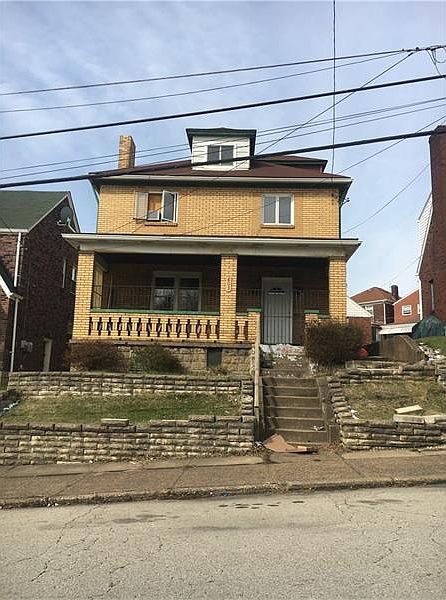 2nd image of 803 Grandview Ave