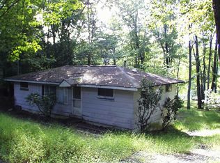 Outer Dr, Dingmans Ferry, PA 18328