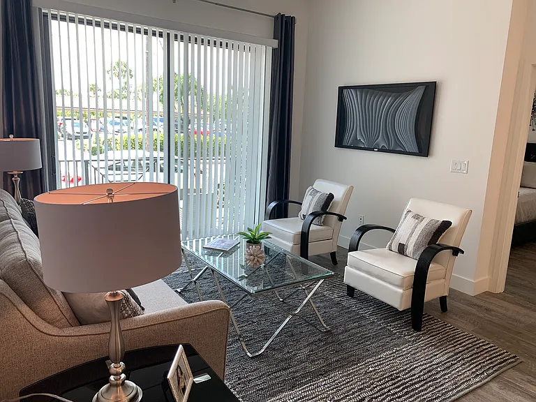 Azul Luxury Residences — Photo 8