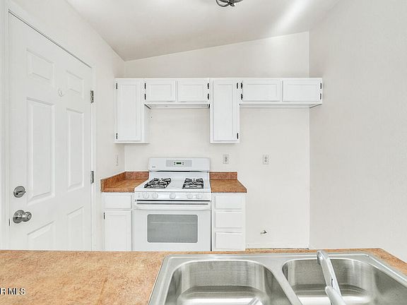 5th image of 1481 Enrique Perez Cir
