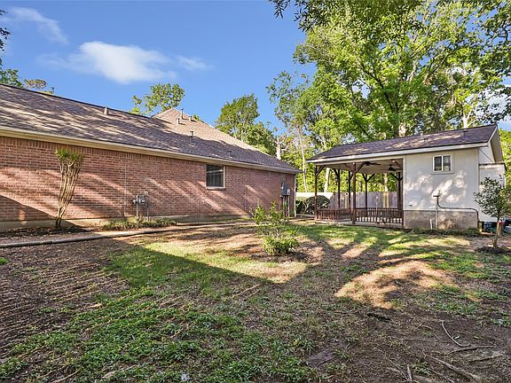 5th image of 1014 N Rivershire Dr