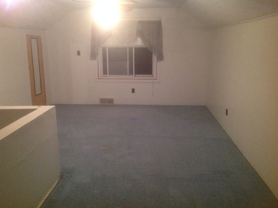 Upper level loft