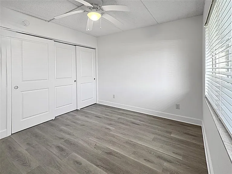4435 1st St NE #103 — Photo 13