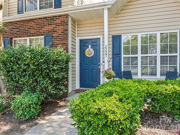 3rd image of 2227 Preakness Ct