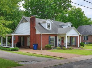 227 Poplar St, Martin, TN 38237