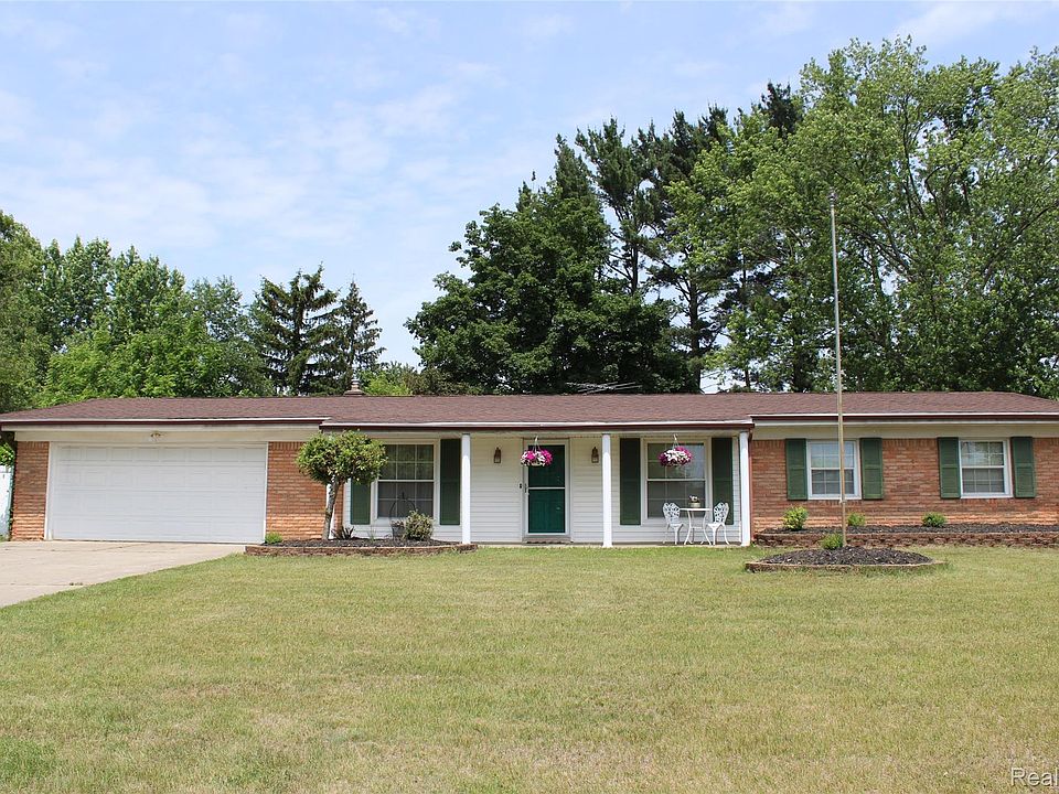 1st image of 4037 Sandy Creek Dr
