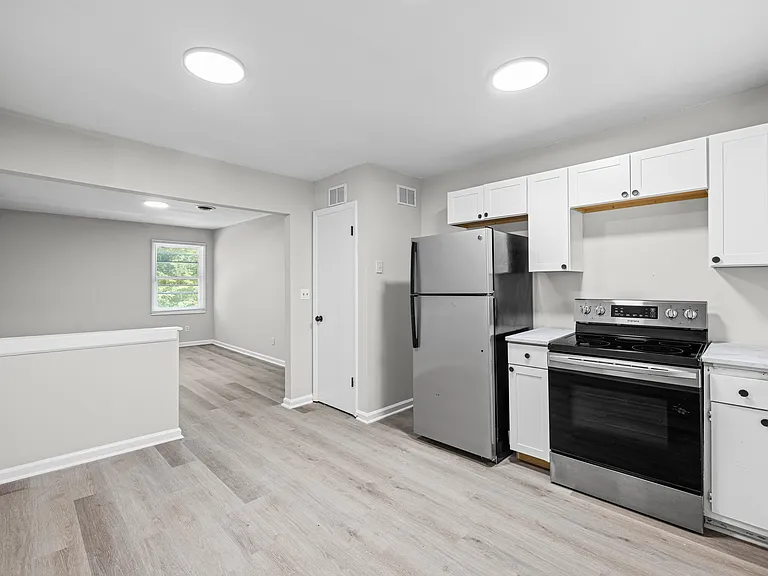 909 S Carolina Ave #2 — Photo 3