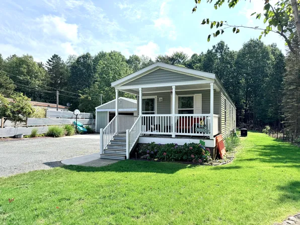 1878 N White Birch Dr, Mears, MI 49436