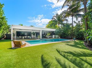 960 W 48th St, Miami Beach, FL 33140