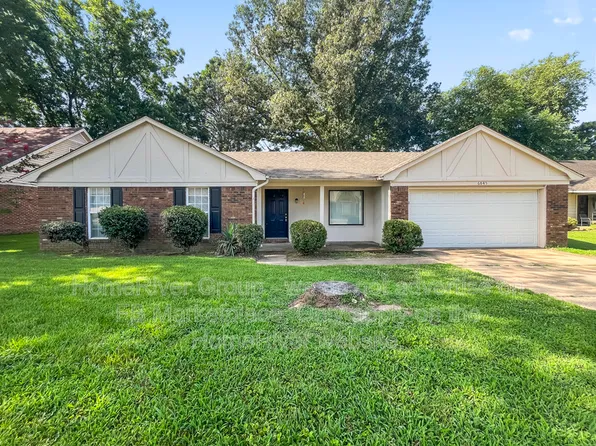 6845 Rockingham Rd, Memphis, TN 38141