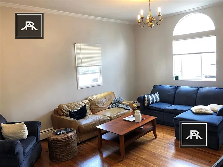 15 Ashford St #1 — Photo 6
