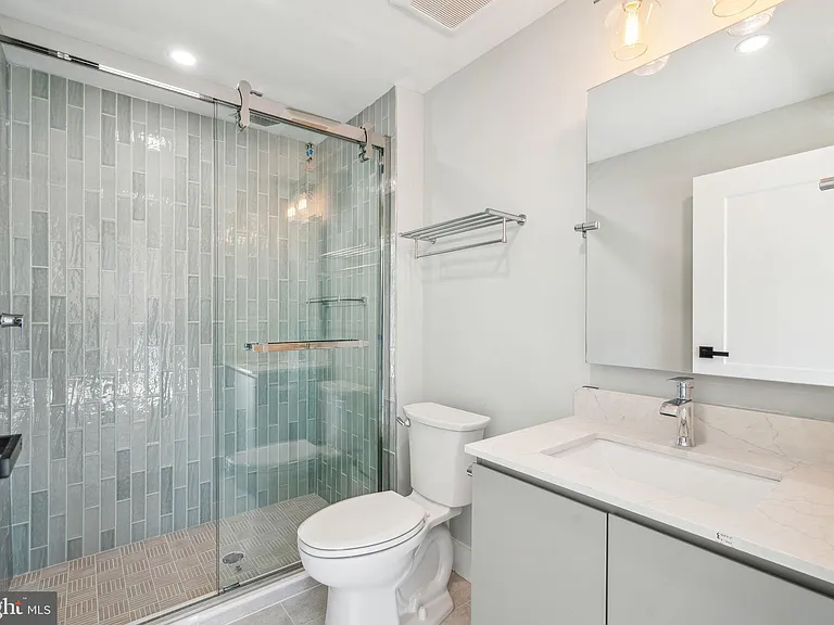3748-9 Lancaster Ave #211 — Photo 18