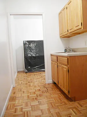 Rented by DSA Realty | media 8