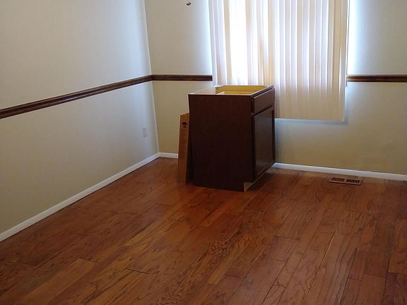 3rd image of 4340 Biscayne Ct