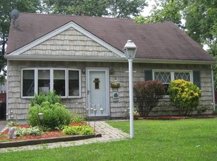 2 Fir Pl, Hazlet, NJ 07730