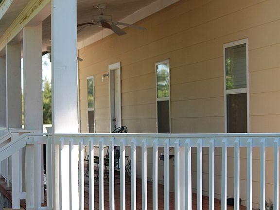 3rd image of 17496 Brittany Ln