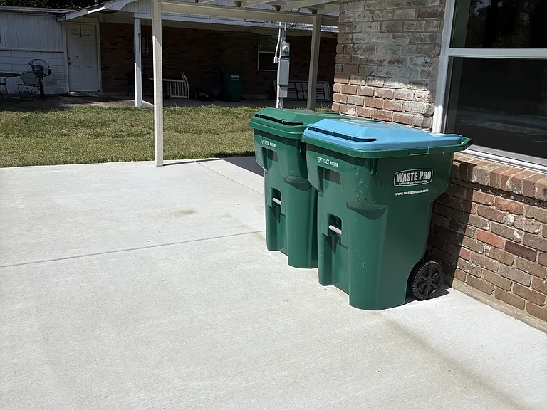 1004 Wilson Dr — Photo 5