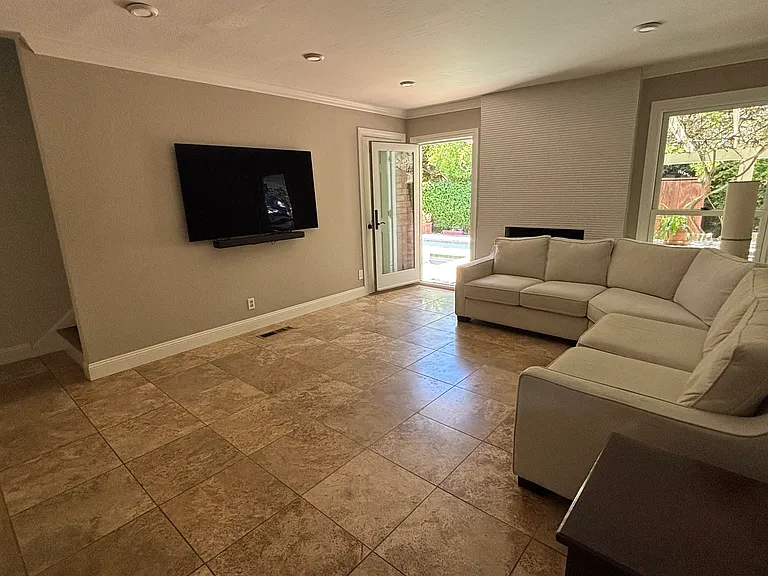 294 Albert Dr — Photo 12