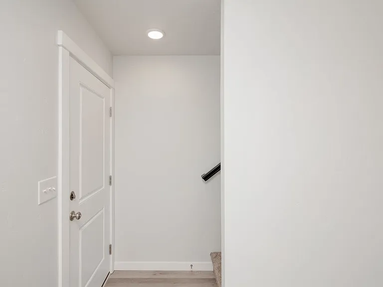 1673 S Arborwood Ln — Photo 2