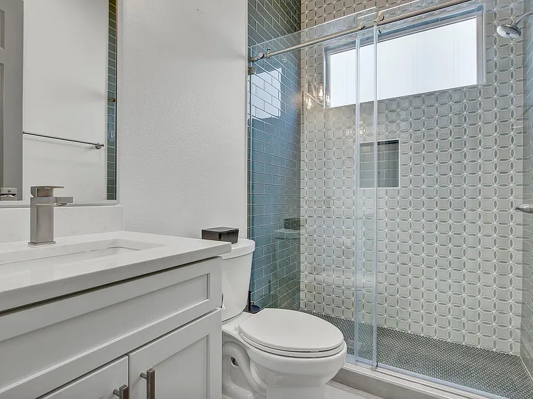 4703 Louis Ave #A — Photo 14