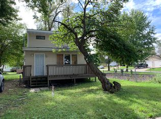 2703 Indianapolis Ave, Des Moines, IA 50317