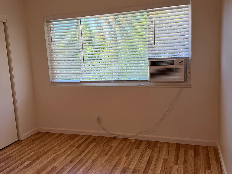 242 Curtner Ave #F — Photo 22