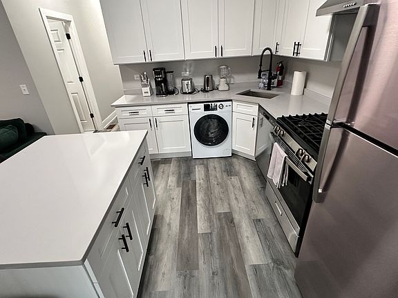 5th image of 948 N Damen Ave APT 1