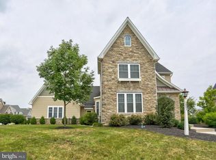 5801 Wild Lilac Dr, East Petersburg, PA