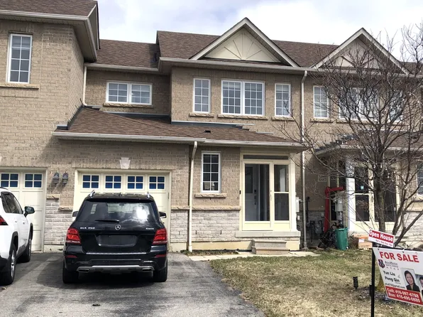 4889 James Austin Dr, Mississauga, ON L4Z 4G7