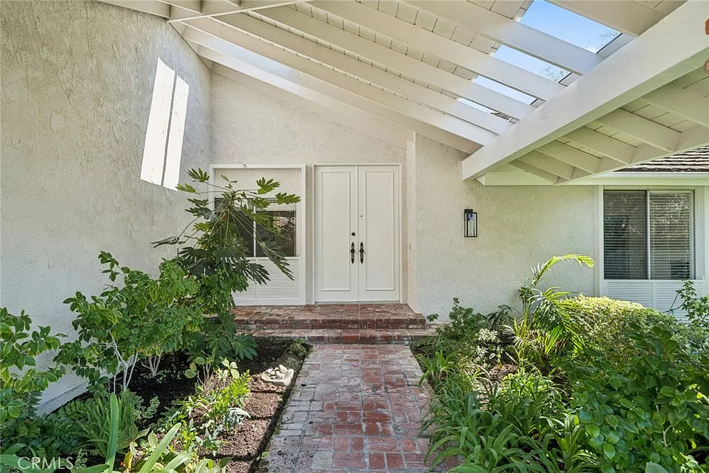 4 bed, 1838 sqft, $8,900 — Photo 4