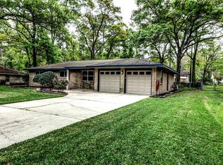 214 Baywood Ct, Spring, TX 77386