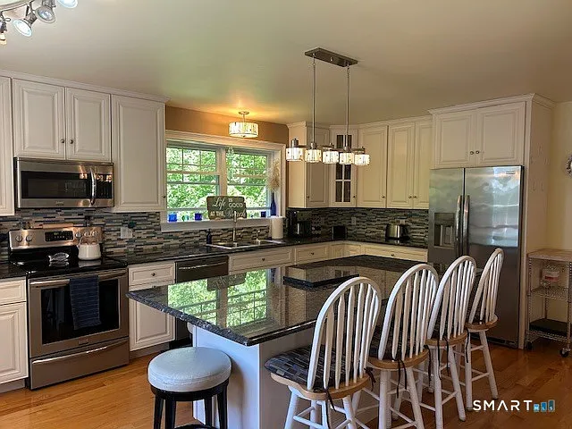 64 Edge Hill Rd E — Photo 14