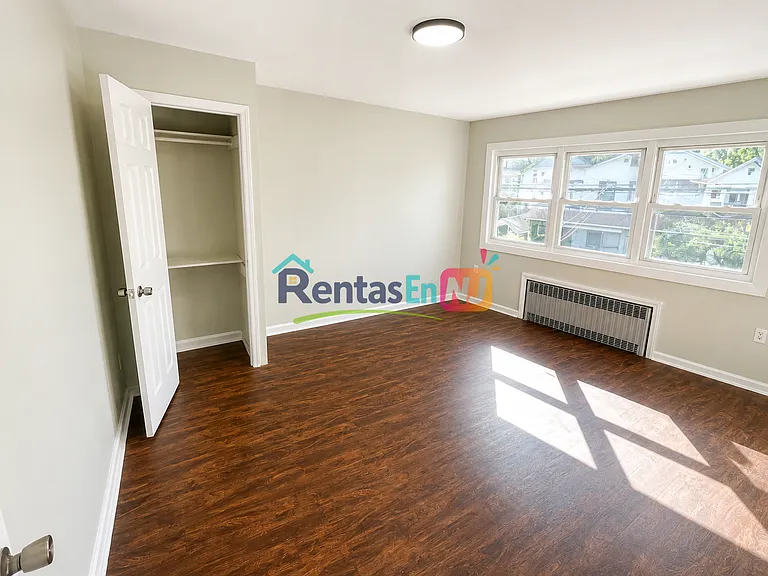 809 Summer Ave #2A — Photo 6