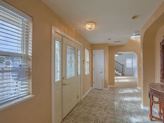 5th image of 200 Trimble Blvd NE