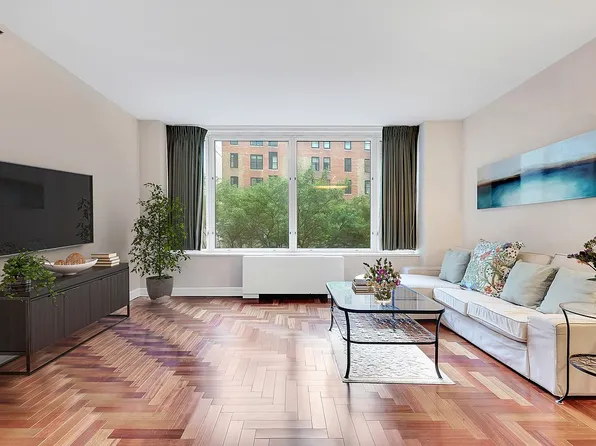 220 Riverside Blvd APT 4U, New York, NY 10069