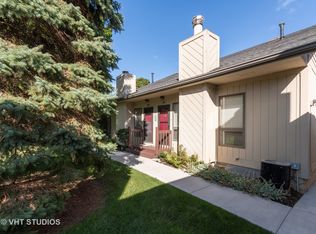 604 S 3rd St, St Charles, IL 60174