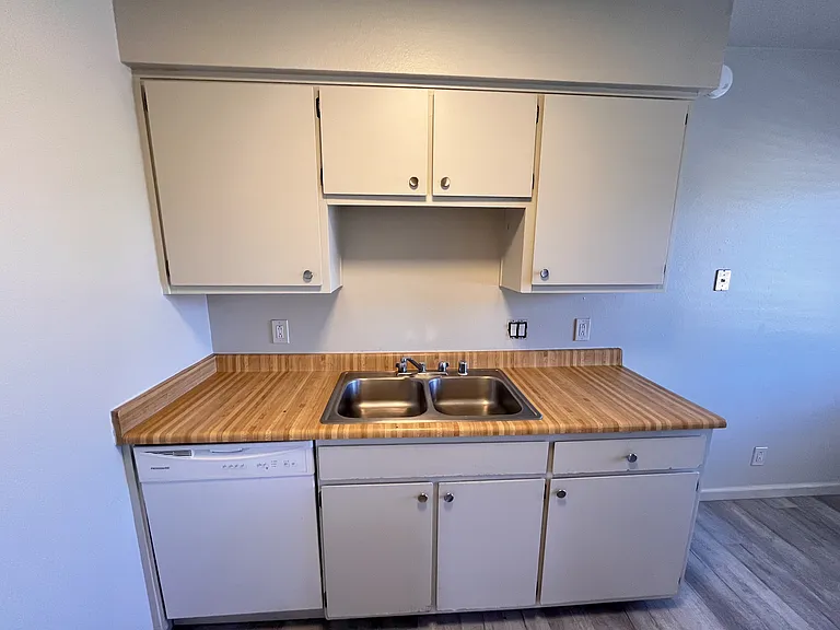 KITCHEN1_06102026